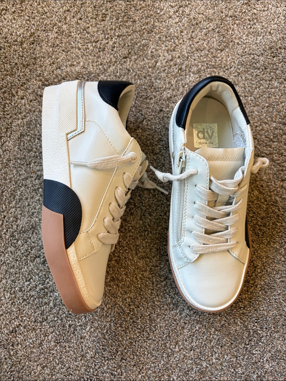 DV by Dolce Vita Cream Leather Sneakers Pfeiffer Girls Size 1